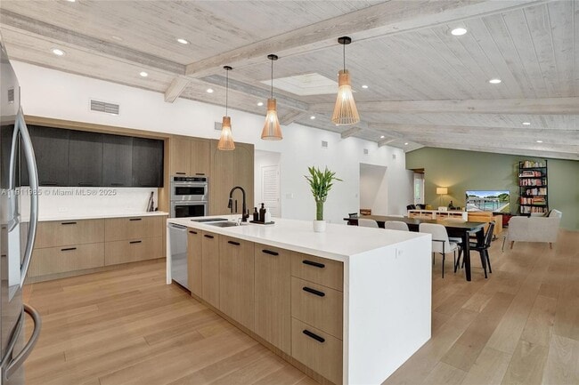 Building Photo - 1020 Bayberry Point Dr