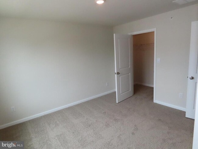 Building Photo - 3074 Martha Wy