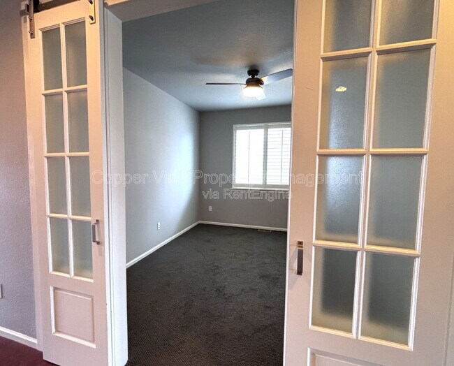 Building Photo - 16976 W 85th Ln