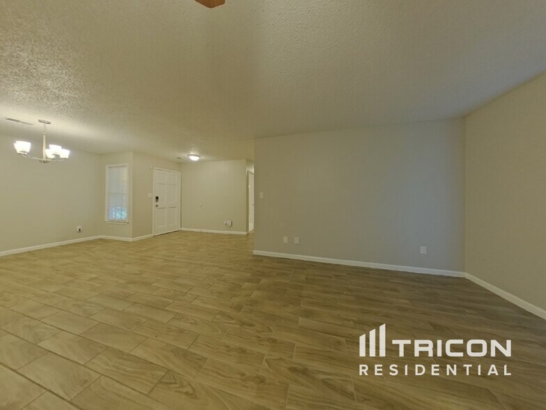 Building Photo - 5526 Westberry Ln