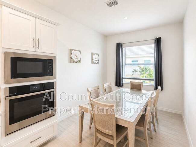 Building Photo - 5628 Lightning Whelk Ln