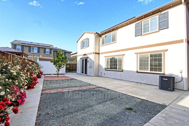 Building Photo - 703 N Marquis Way
