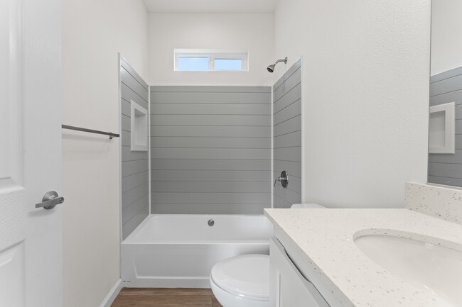 Building Photo - 1822 Nestorita Way