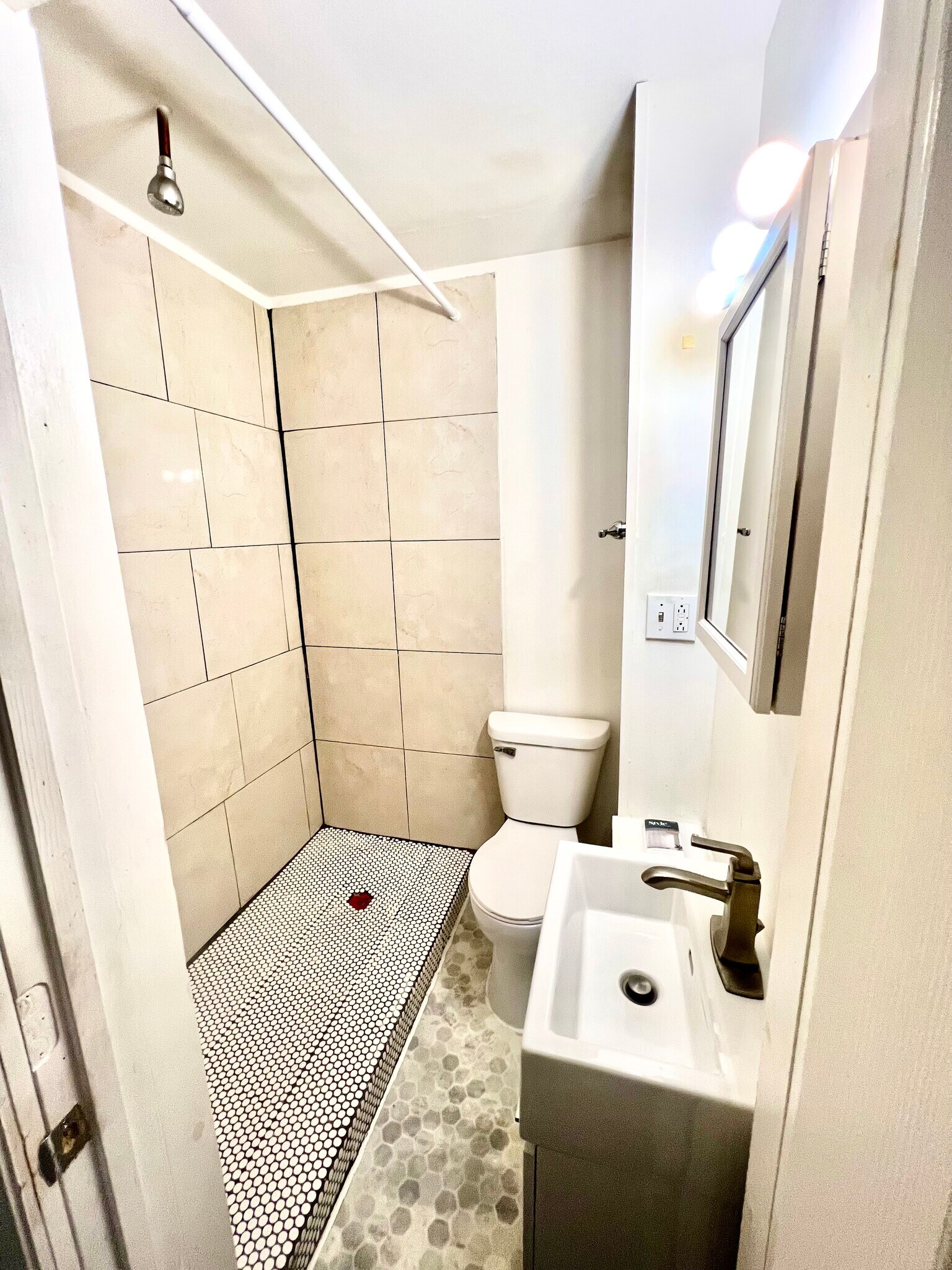 Building Photo - 716 Ohio St