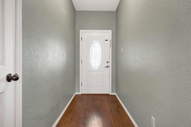 Building Photo - 1415 Quicksilver Cir