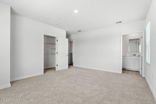 Building Photo - 9732 Venetian Sq