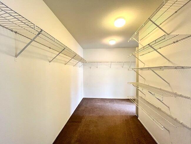 Building Photo - 4130 Prairie Dunes Dr