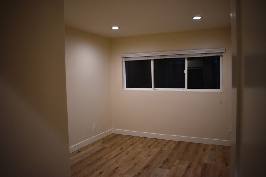 Building Photo - 18343 San Jose St