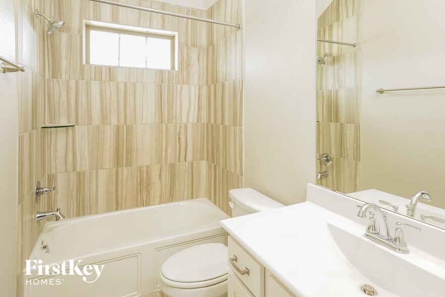 Building Photo - 27005 Sofia Forest Dr