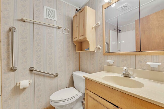 Building Photo - 509 Mathes Ct
