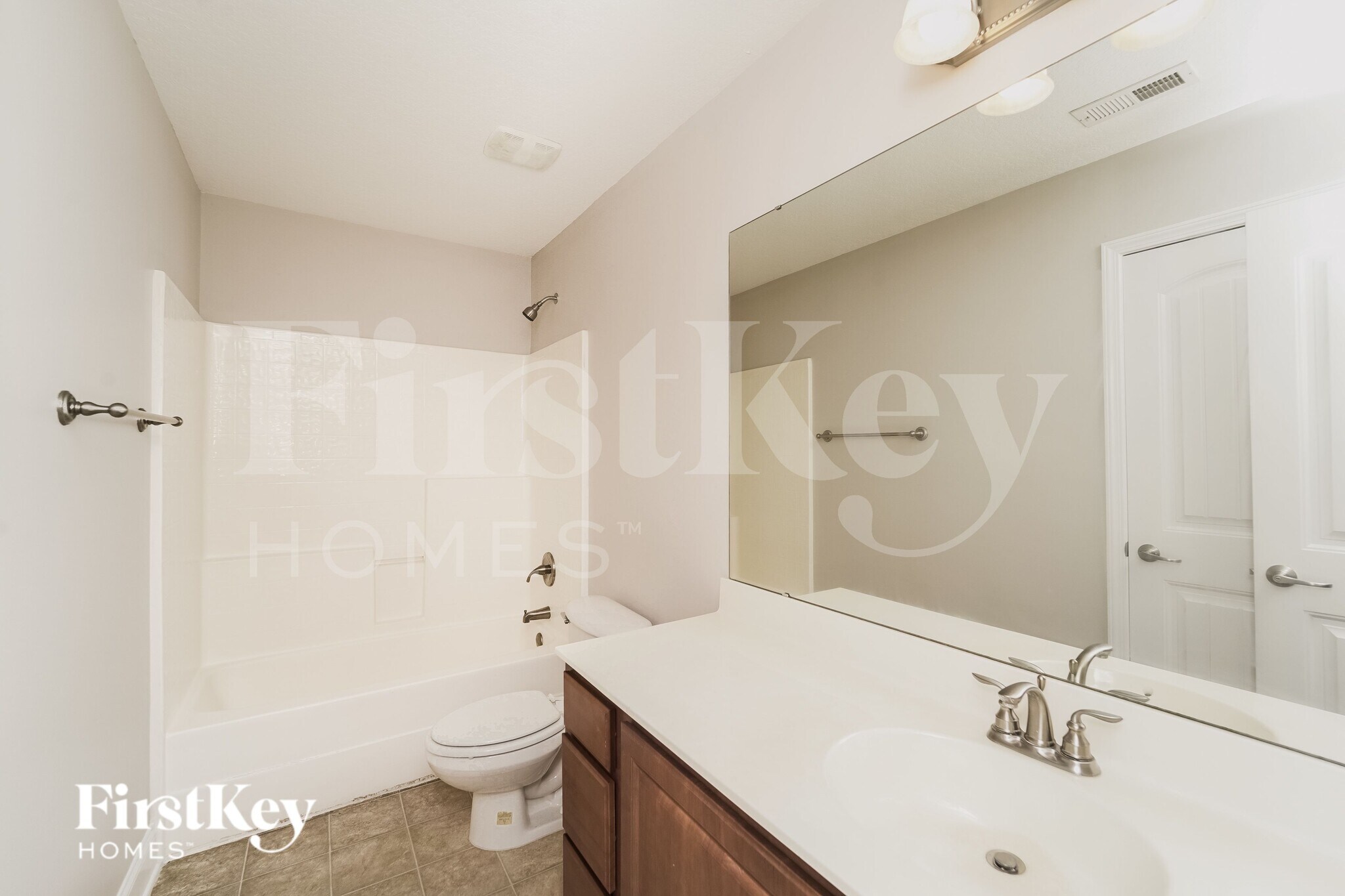 Building Photo - 6124 Silver Chime Way