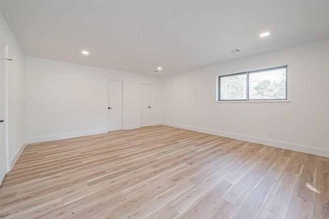 Building Photo - 811 Lemm Ct