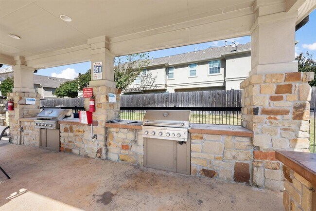 Building Photo - 1101 E Parmer Ln