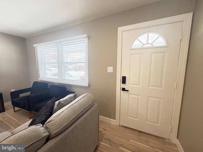 Building Photo - 13223 Hawthorn Ln