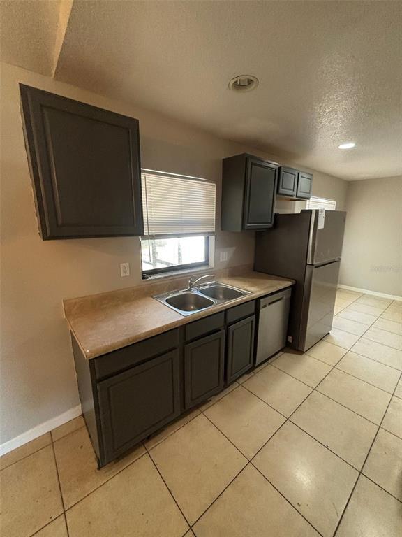 Building Photo - 661 N Delmonte Ct