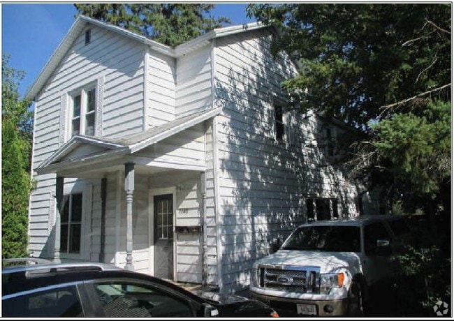 Building Photo - 1640 College Ave