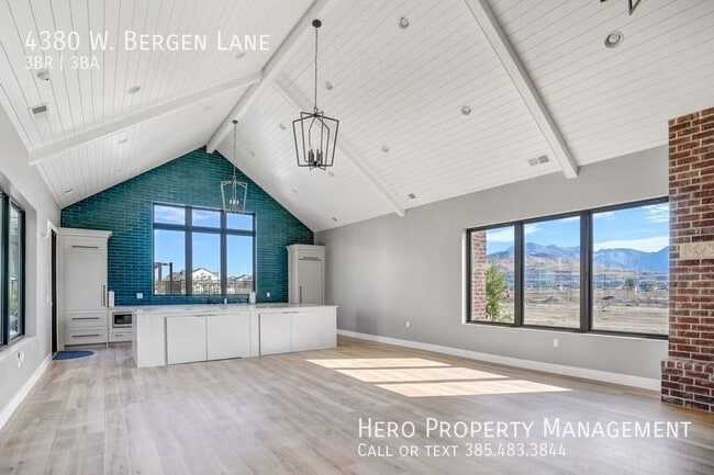 Building Photo - 4380 Bergen Ln