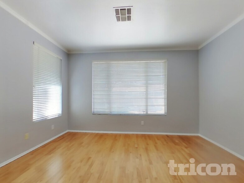 Building Photo - 6147 W Oraibi Dr