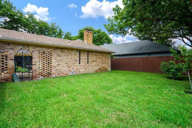 Building Photo - 6926 Robin Willow Dr