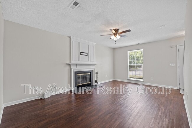 Building Photo - 5216 Carriage Pine Dr