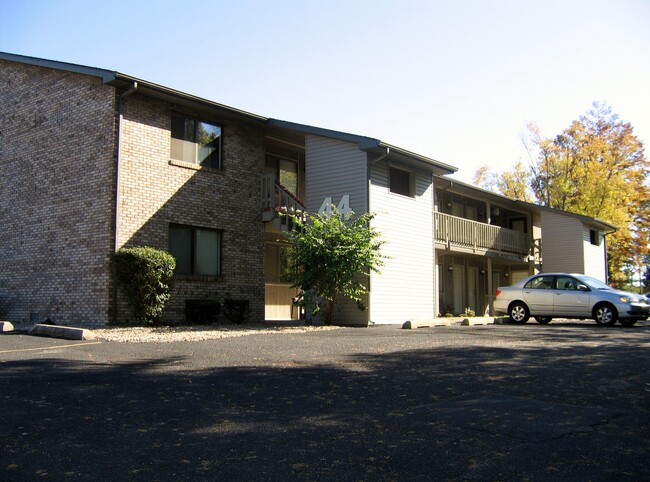Primary Photo - 44 Orchard Apartments