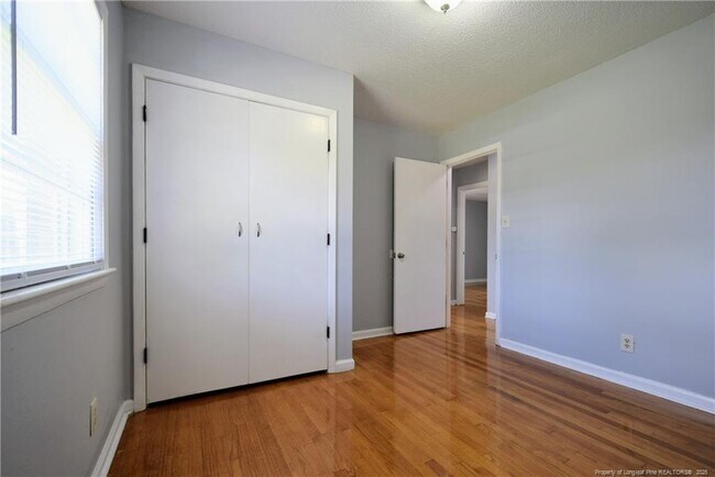 Building Photo - 5330 Plateau Ct