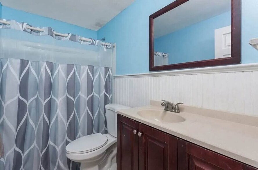 Building Photo - 89 Pleasant St