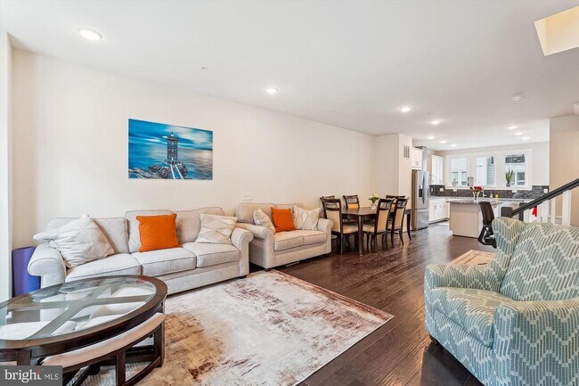 Building Photo - 13358 Sherwood Park Ln