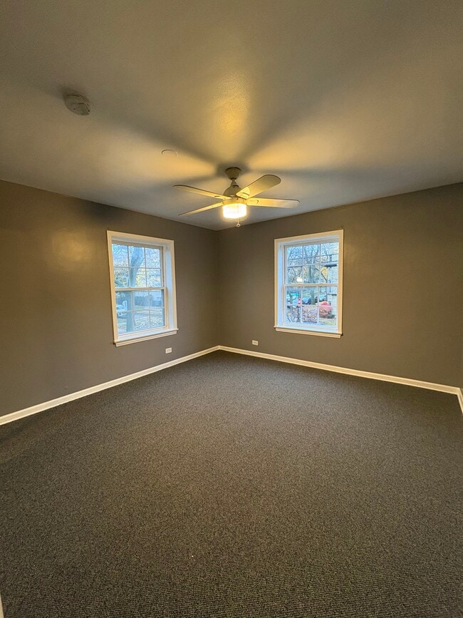 Building Photo - 129 Elmwood Ave