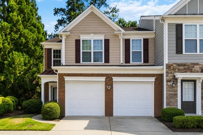 Building Photo - 105 Finchley Dr