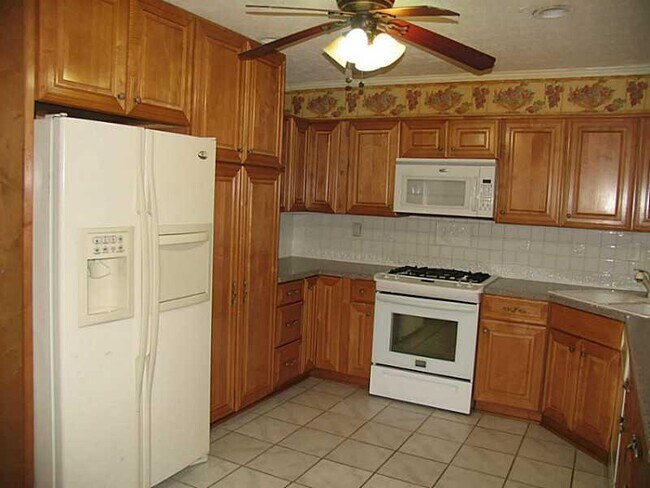 Building Photo - 906 Parkaire Crossing