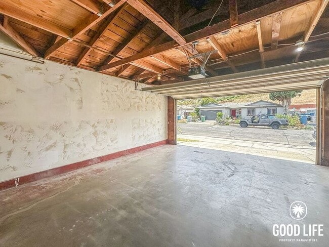 Building Photo - 7516 Black Oak Rd