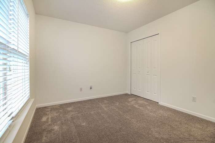 Building Photo - 663 Timber Walk Dr