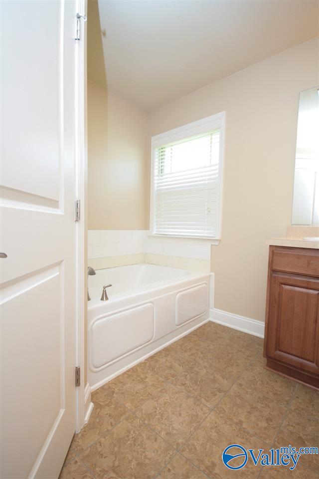 Building Photo - 239 Healey Dr