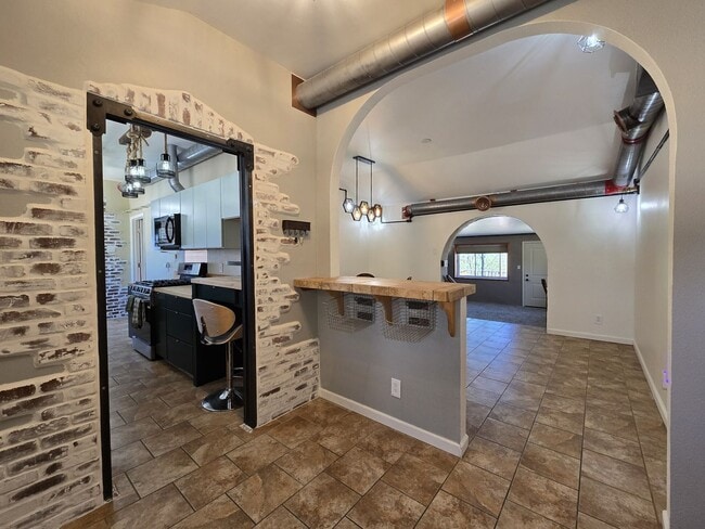 Building Photo - 346 Kayenta Dr