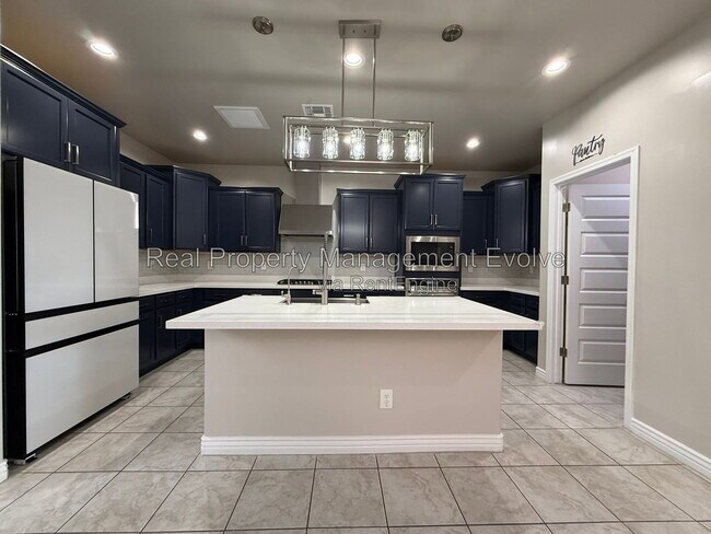 Building Photo - 5352 W Farmhand Dr