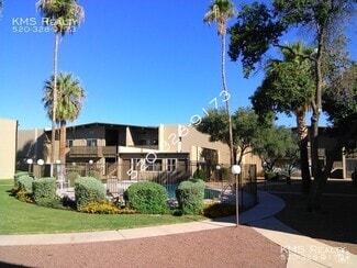 Building Photo - 2525 N Alvernon Way