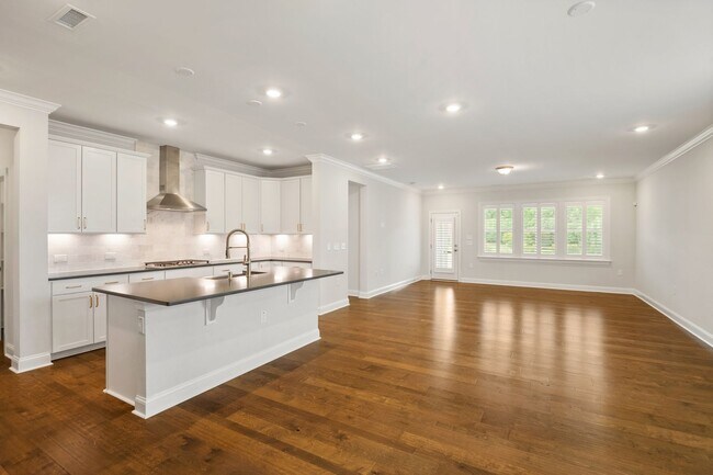 Building Photo - 504 Spotted Fawn Ct