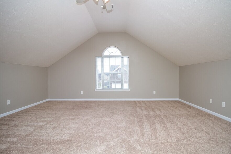 Building Photo - 386 Sarava Ln