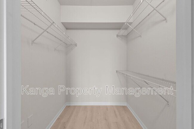 Building Photo - 6556 Emerald Dunes Dr