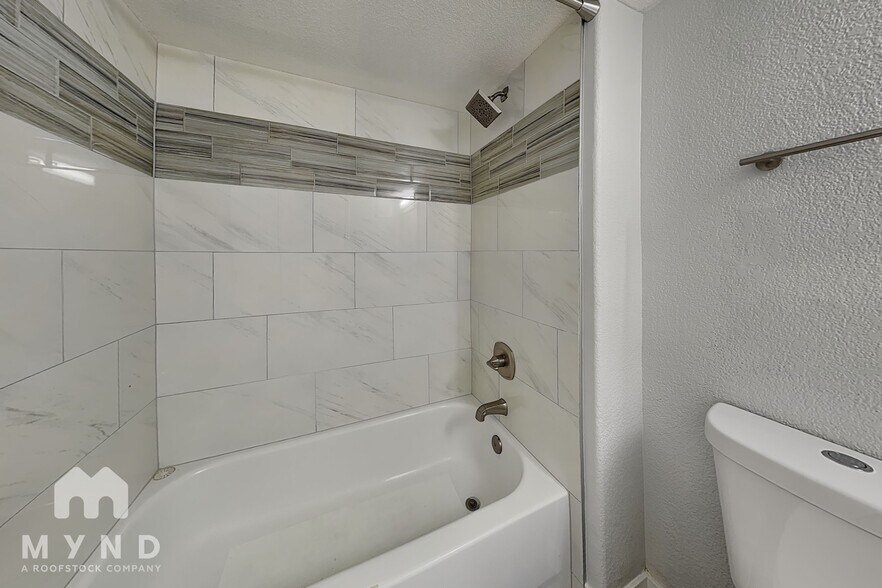 Building Photo - 970 S Dawson Way