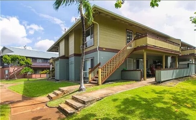 Primary Photo - Palm Court: 2-bed, 2-bath, 2-parking avaia...