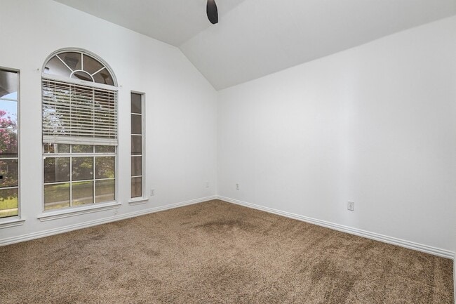 Building Photo - 2325 Flanders Ln