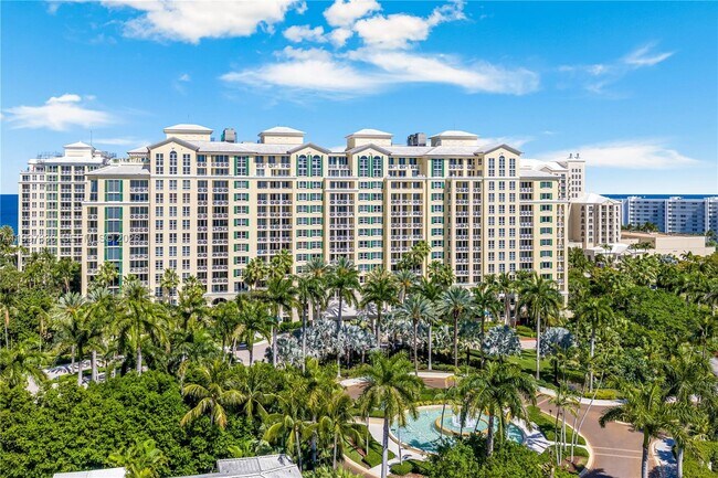 Building Photo - 445 Grand Bay Dr