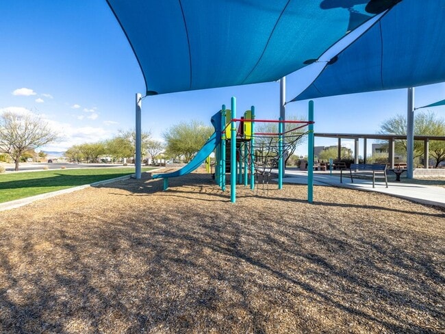 Building Photo - Spacious Two-Story Home with Open Living & Community Pool Access