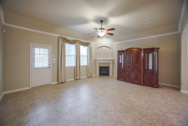 Building Photo - 34 Tidwillow Pl