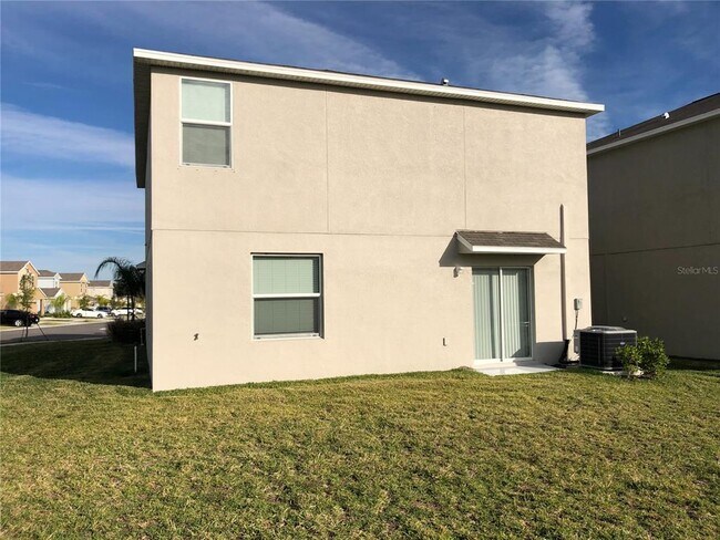 Building Photo - 17201 Beach Buttercup Pl