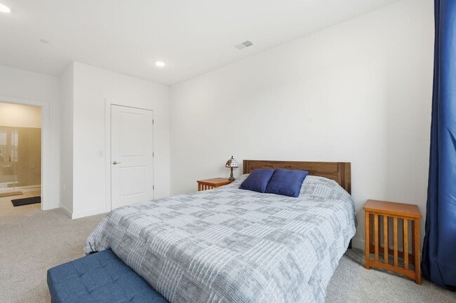 Building Photo - 21950 Garganey Ter