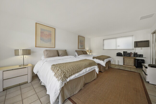 Building Photo - 77137 Iroquois Dr