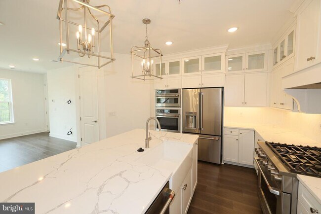 Building Photo - 14964 Deco Cir
